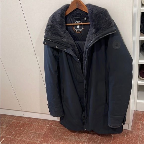 SAVE THE DUCK Jackets & Blazers - SAVE THE DUCK Black Puffer Jacket with Wide Collar